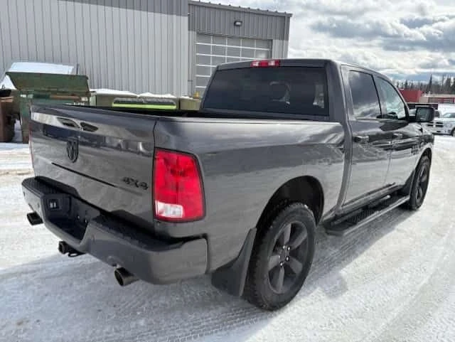 Dodge RAM 1500 * Express * CARFAX * 2 КЛЮЧА * ПОДГРЕВИ * KEYLESS, снимка 3 - Автомобили и джипове - 53901516