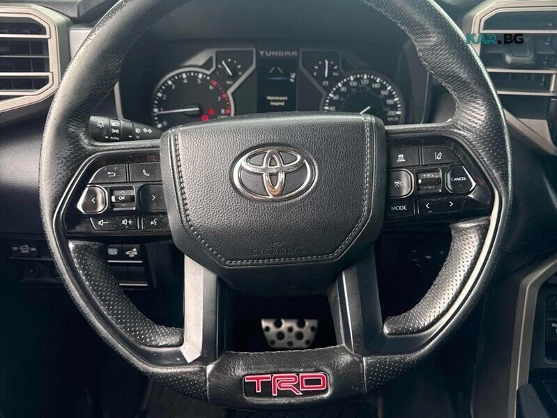 Toyota Tundra SR5* CrewMax* Cab* 4WD* ПОДГРЕВ* КАМЕРА* TRD, снимка 11 - Автомобили и джипове - 55989866