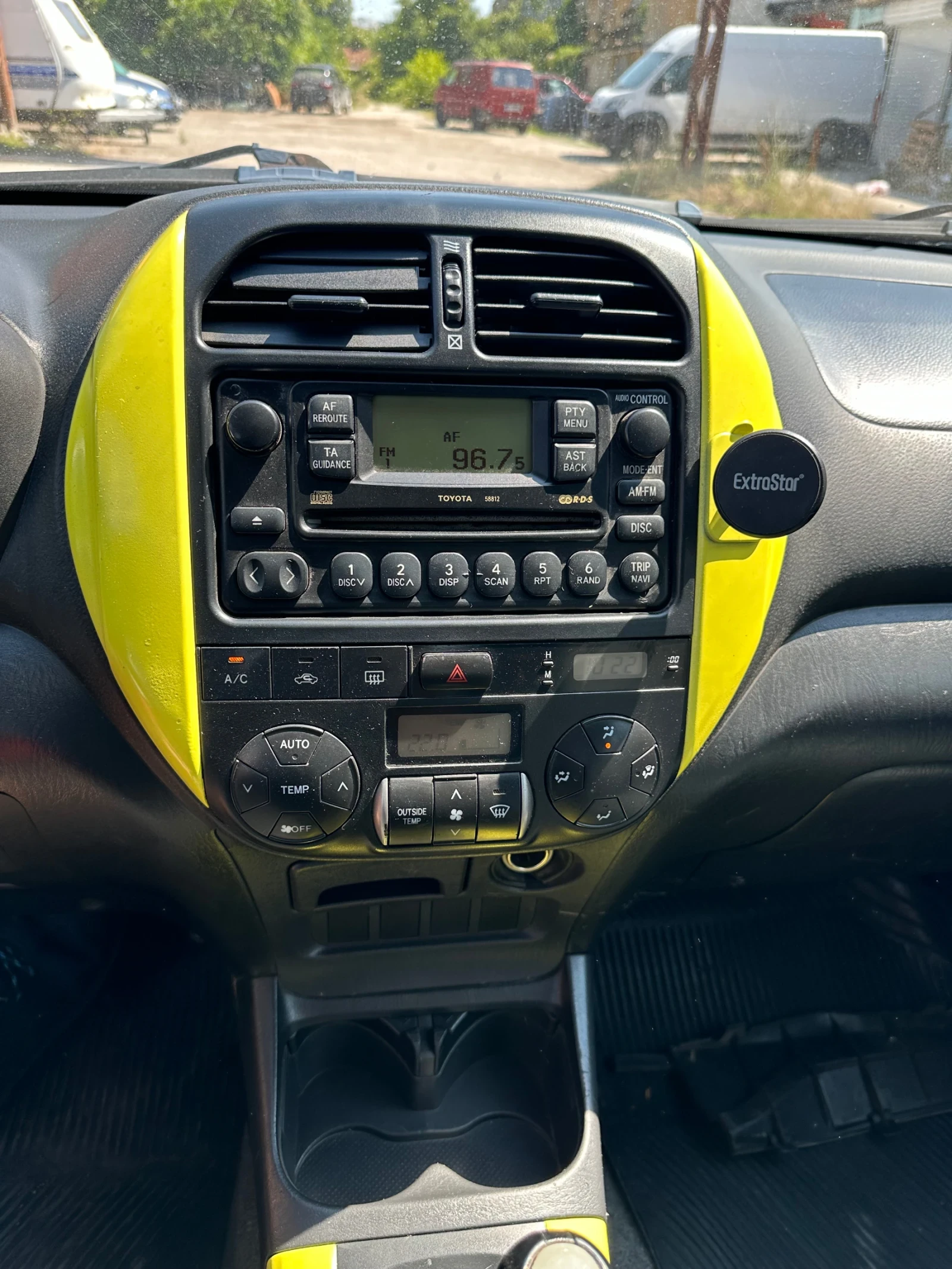 Toyota Rav4  - изображение 8