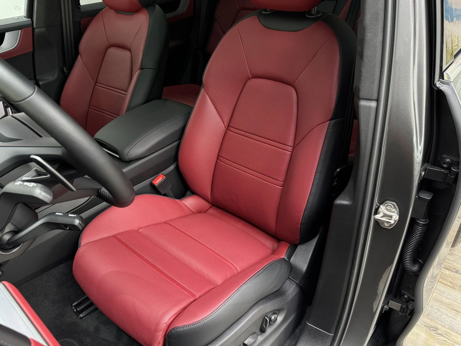 Porsche Cayenne TURBO E-HYBRID/FACELIFT/SPORT DE/BOSE/MATRIX/PANO/ - изображение 8