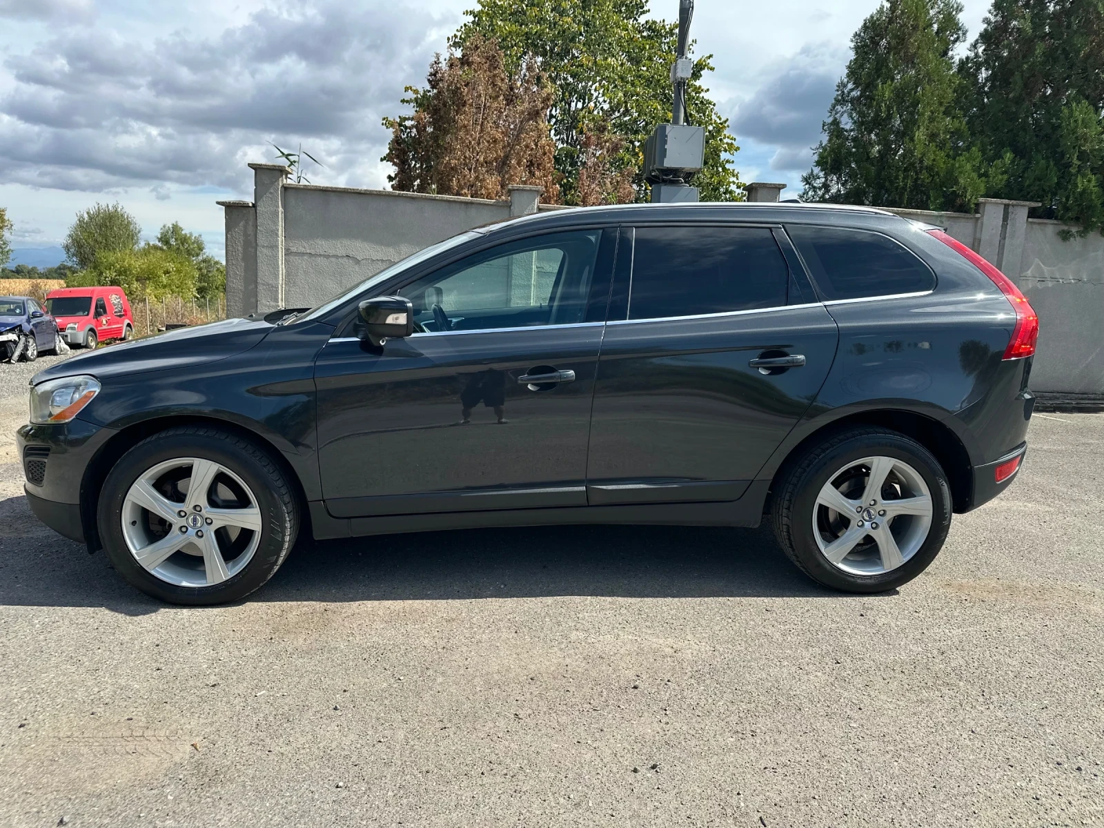 Volvo XC60 D5 215 Summum - изображение 8