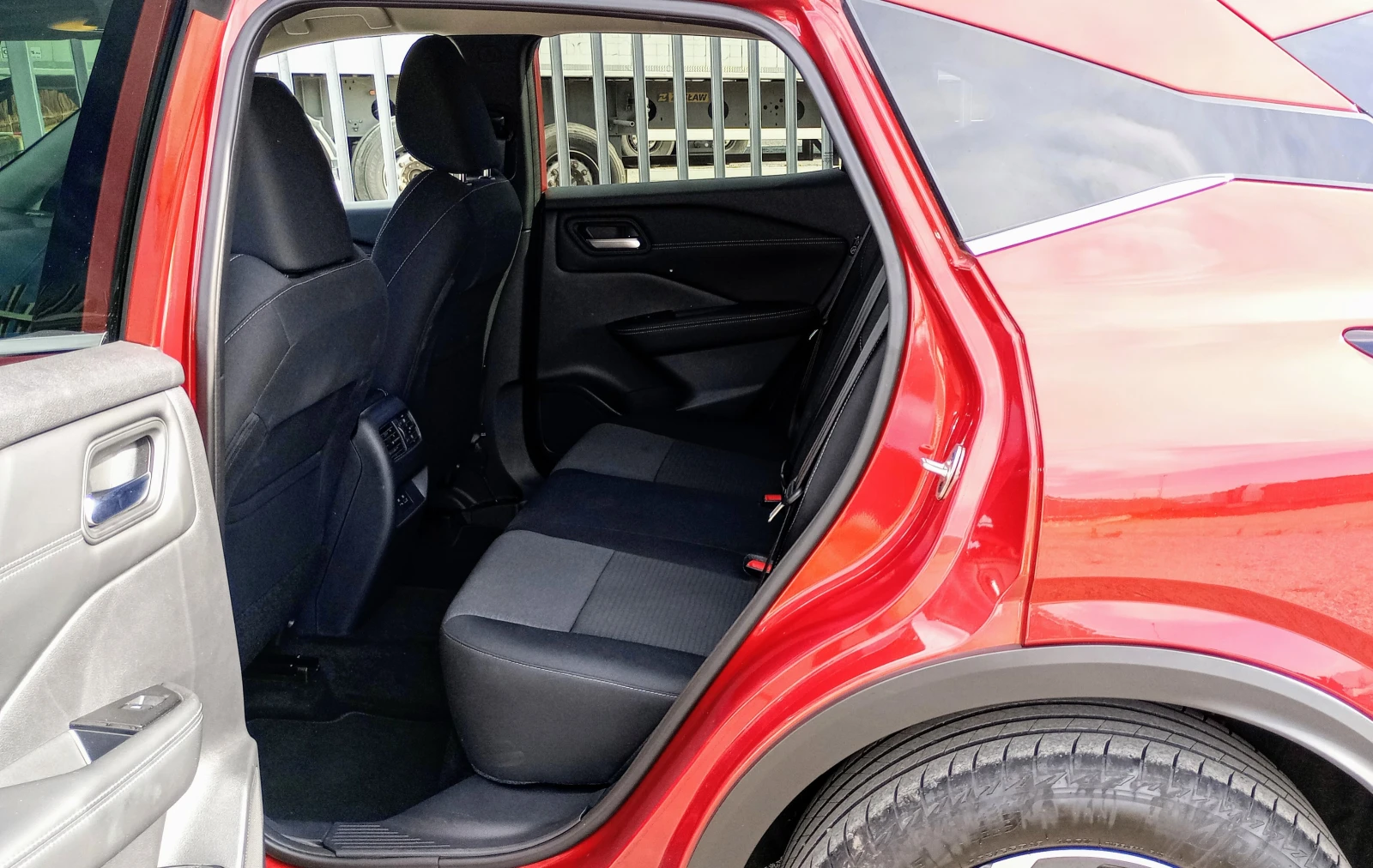 Nissan Qashqai 1.3 DIG-T 140 кс Mild Hybrid - изображение 7