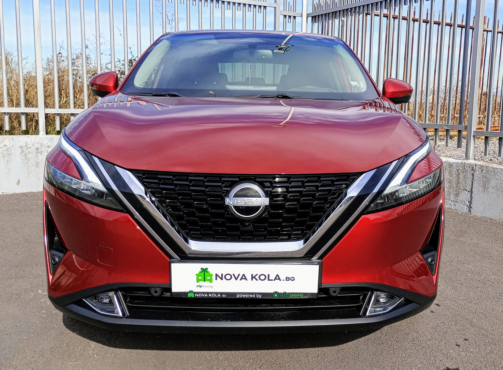 Nissan Qashqai 1.3 DIG-T 140 кс Mild Hybrid - изображение 2