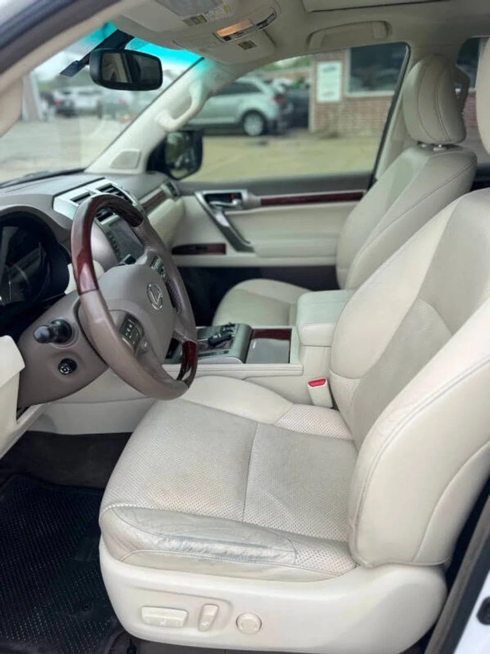 Lexus GX 460 V8 * 7 Места * Сервизна история * , снимка 7 - Автомобили и джипове - 53824408