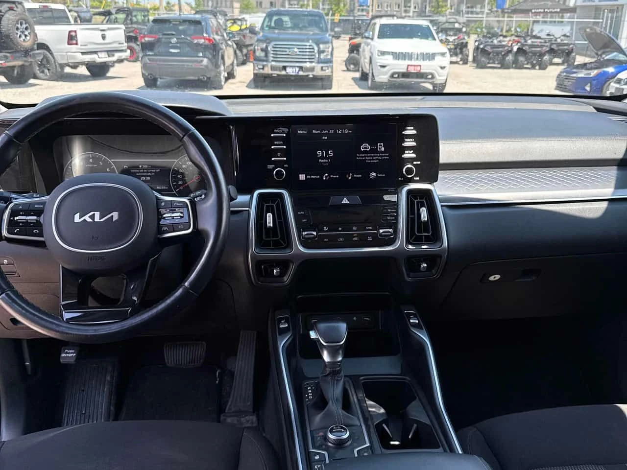 Kia Sorento | AWD | CARFAX | БЕЗ ПЪРВОНАЧАЛНА ВНОСКА | , снимка 12 - Автомобили и джипове - 55194028