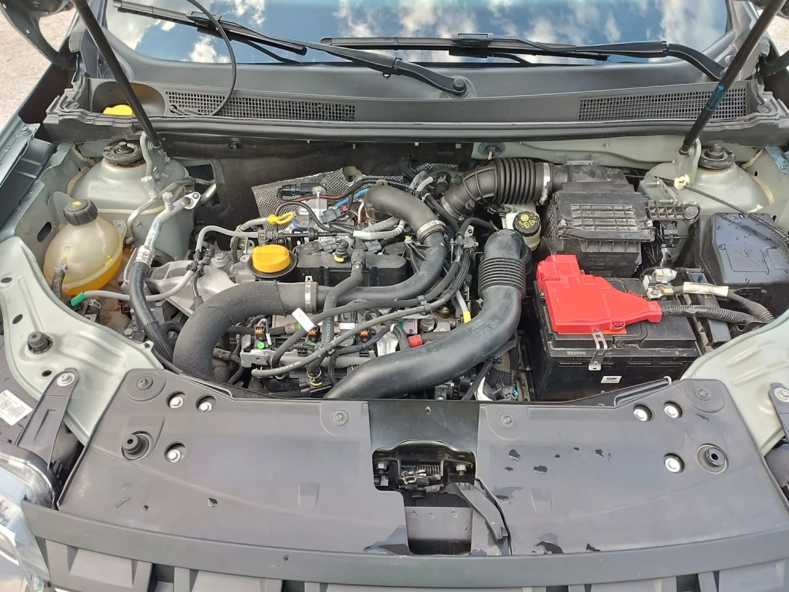 Dacia Duster 1.0tce LPG 33хил., снимка 16 - Автомобили и джипове - 55401466
