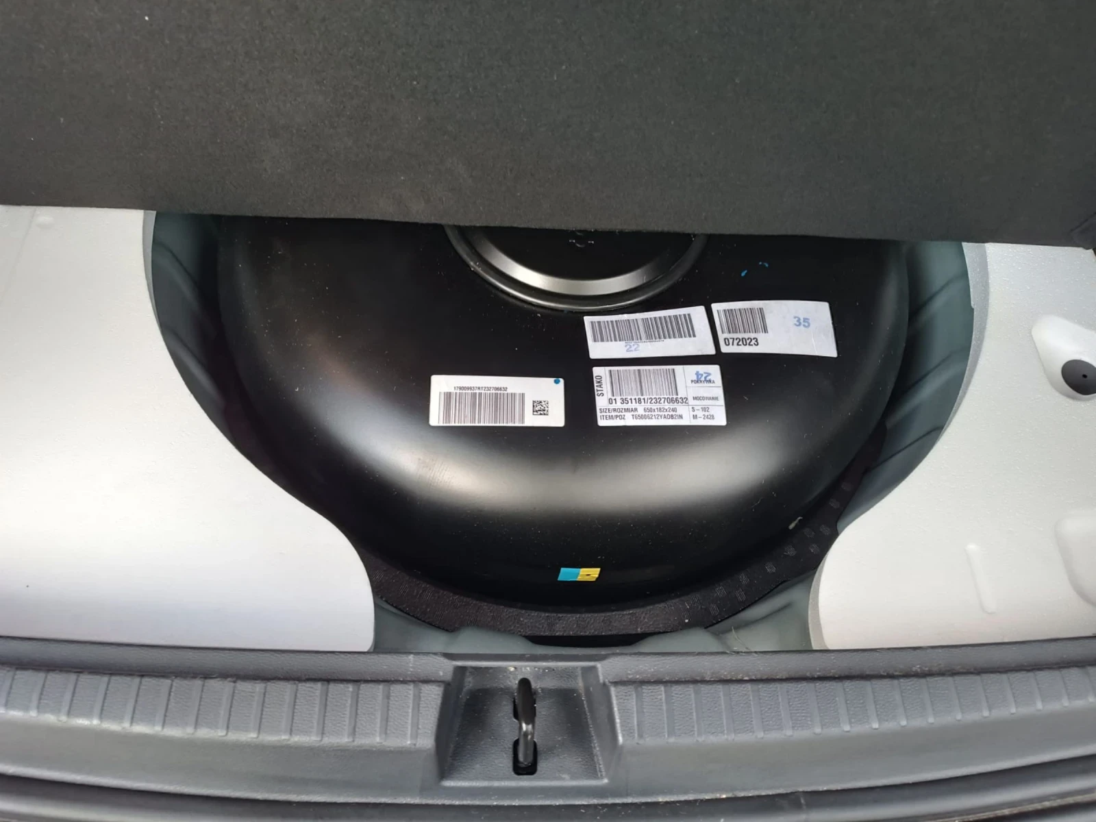 Dacia Duster 1.0tce LPG 33хил., снимка 15 - Автомобили и джипове - 55401466
