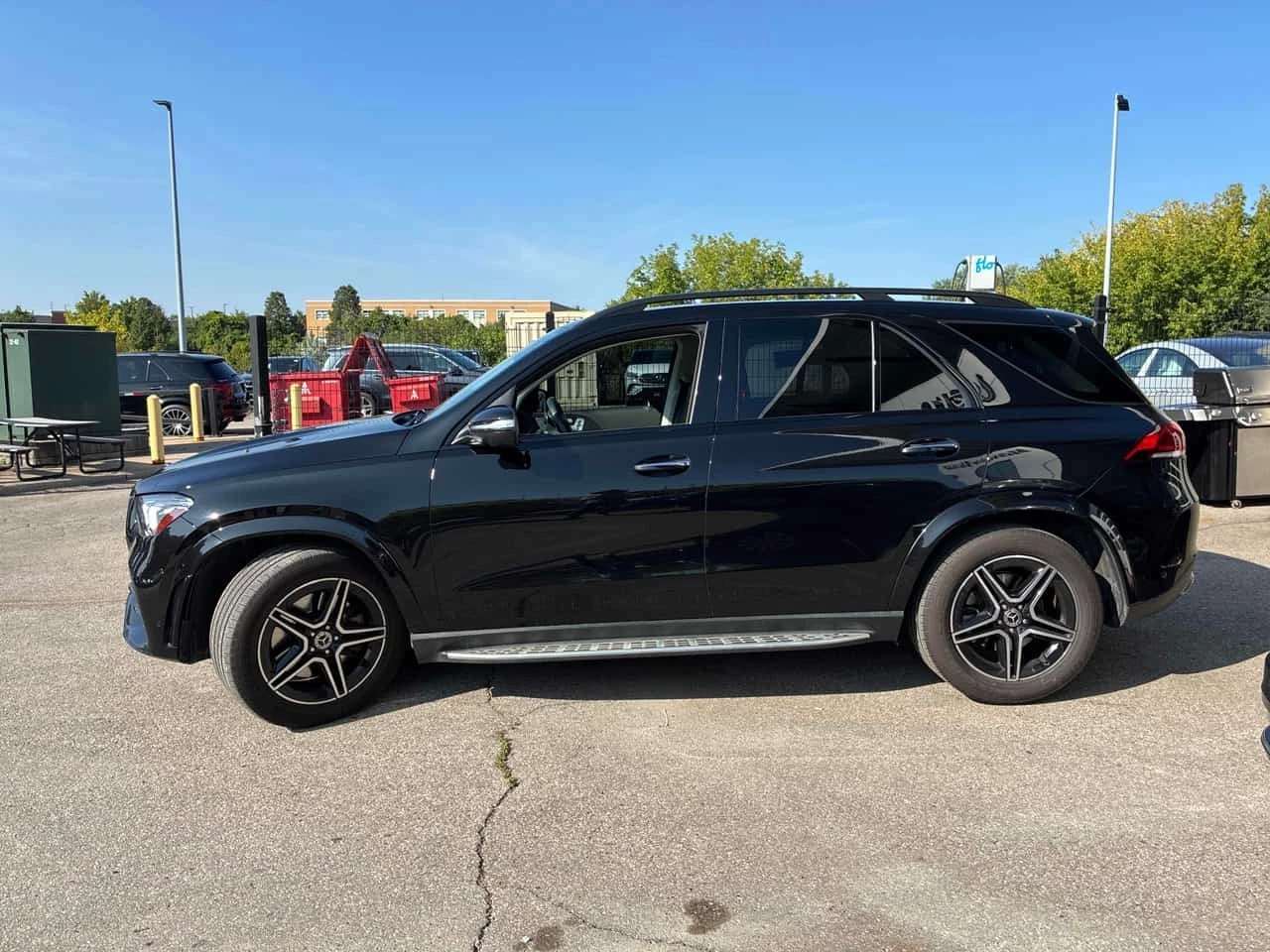 Mercedes-Benz GLE 450 AMG * CARFAX * ОБДУХВАНЕ * BURMESTER * PANO, снимка 2 - Автомобили и джипове - 55777809