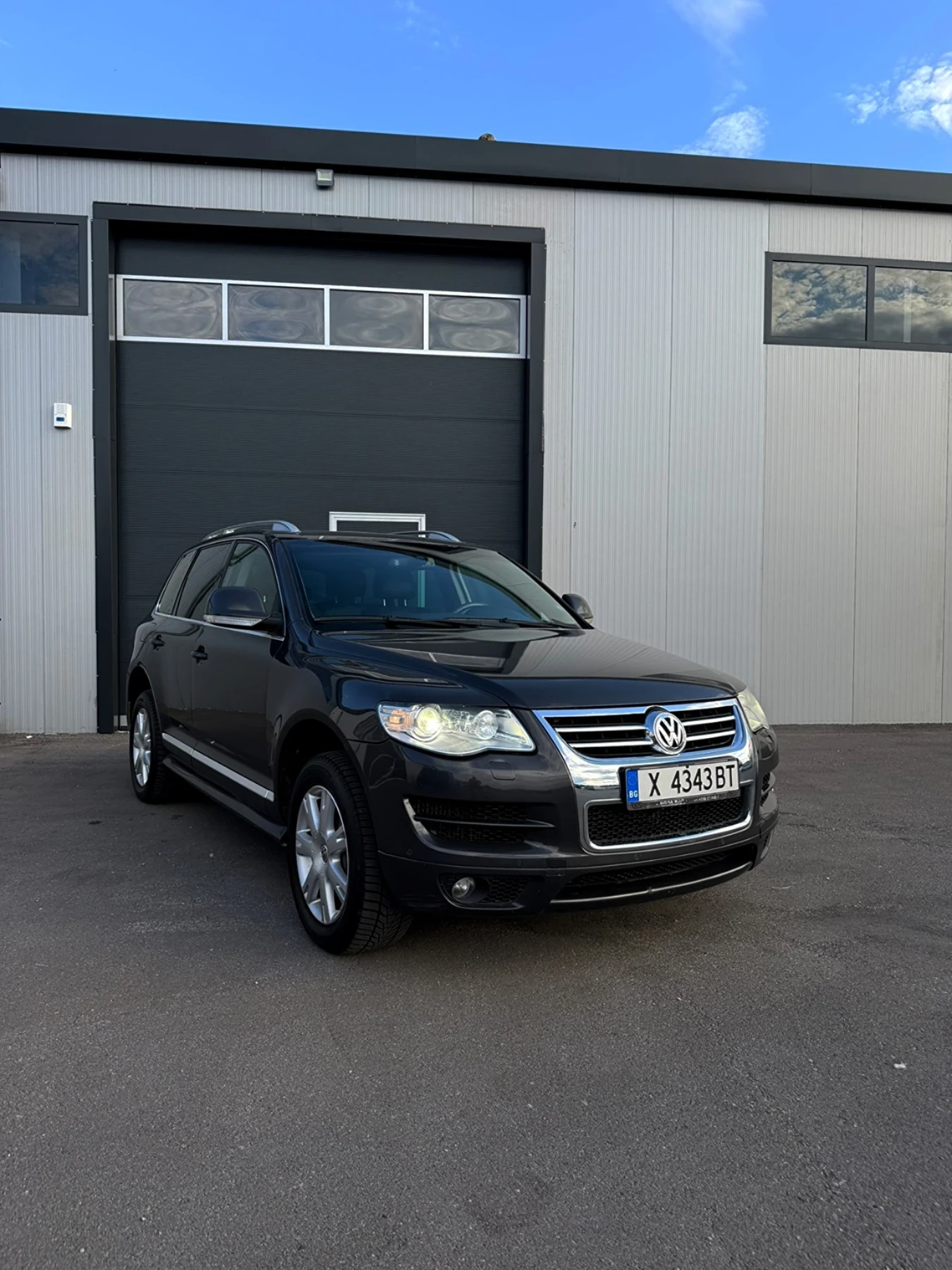 VW Touareg, снимка 2 - Автомобили и джипове - 55942506