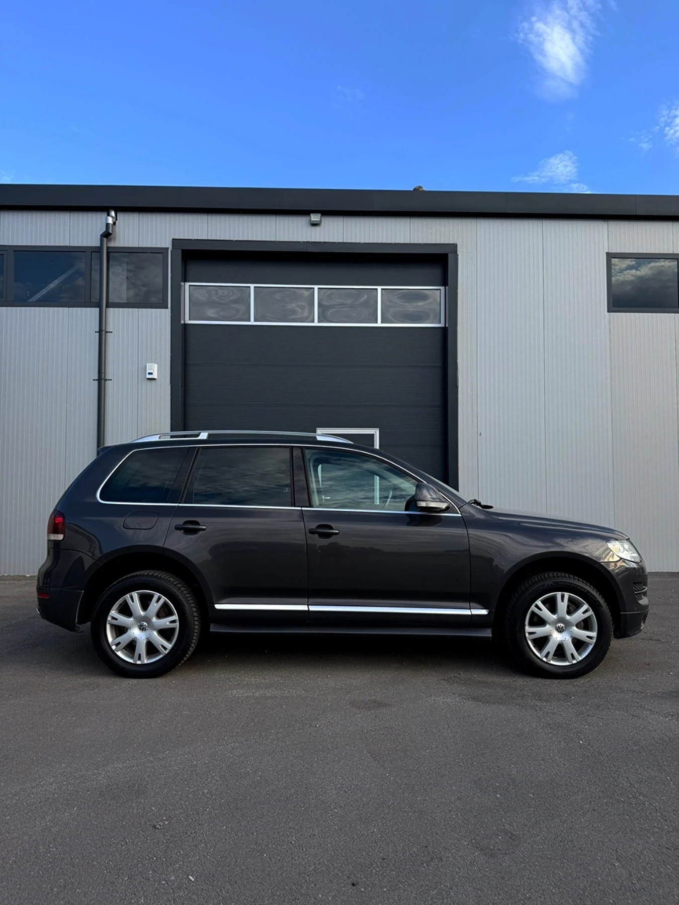 VW Touareg, снимка 3 - Автомобили и джипове - 55942506