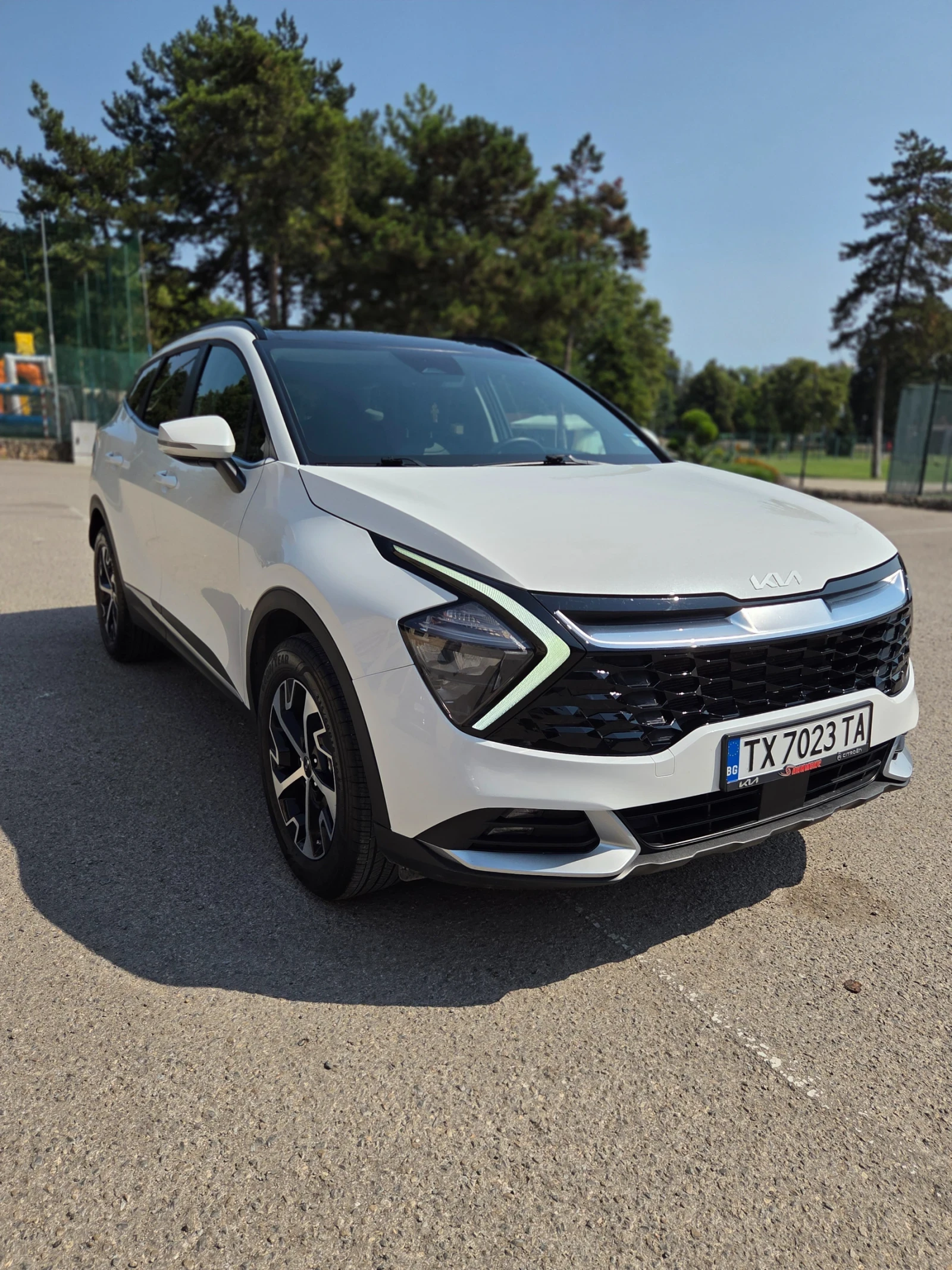 Kia Sportage EX PREMIUM 2.5 куб.187кон.AWD