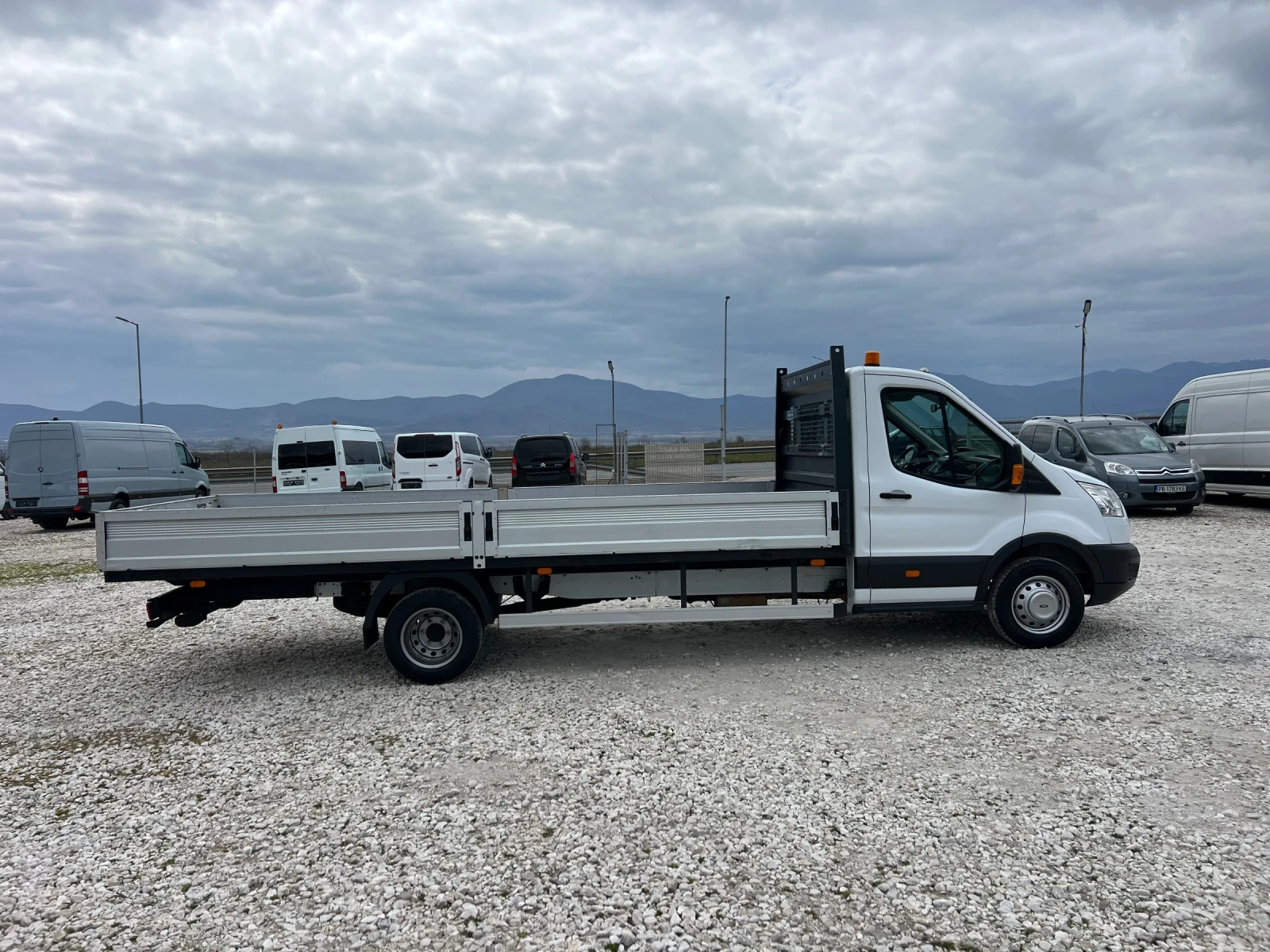 Ford Transit �������� ������� 5.30�. ������� ���06 | Mobile.bg � ����������� 12