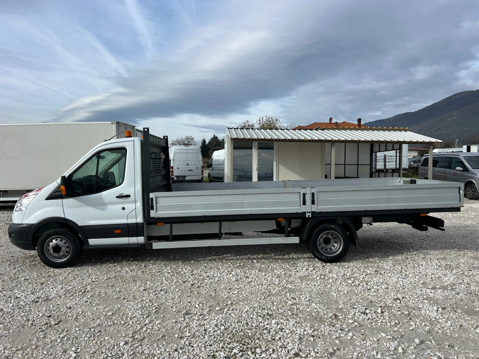 Ford Transit КЛИМАТИК БОРДОВИ 5.30м. ДЪЛЖИНА ЕВР06 - изображение 8