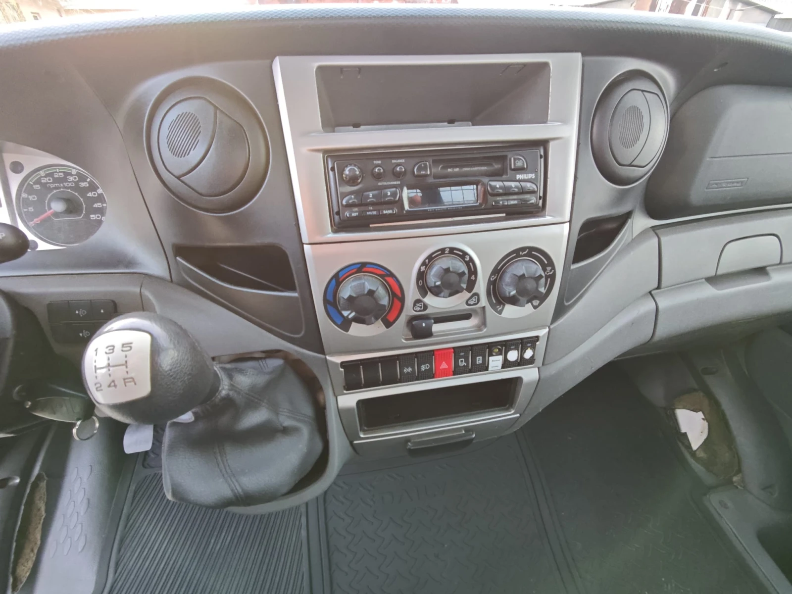 Iveco Daily 35c13 САМОСВАЛ, снимка 9 - Бусове и автобуси - 55837470