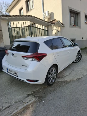 Toyota Auris, снимка 2