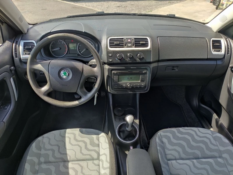 Skoda Fabia 1.2i 69k.c Euro4   , снимка 14 - Автомобили и джипове - 49466225