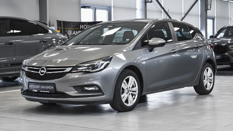 Opel Astra 1.4 Enjoy, снимка 4 - Автомобили и джипове - 46383864