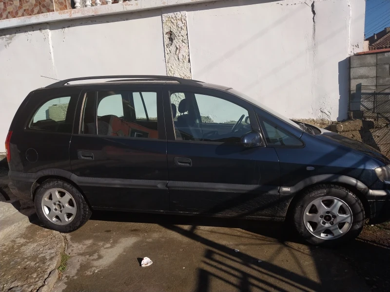 Opel Zafira Комфорт, снимка 3 - Автомобили и джипове - 47302686