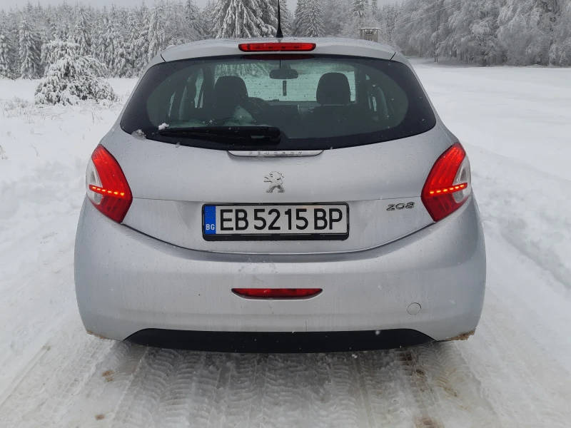 Peugeot 208, снимка 5 - Автомобили и джипове - 47696524