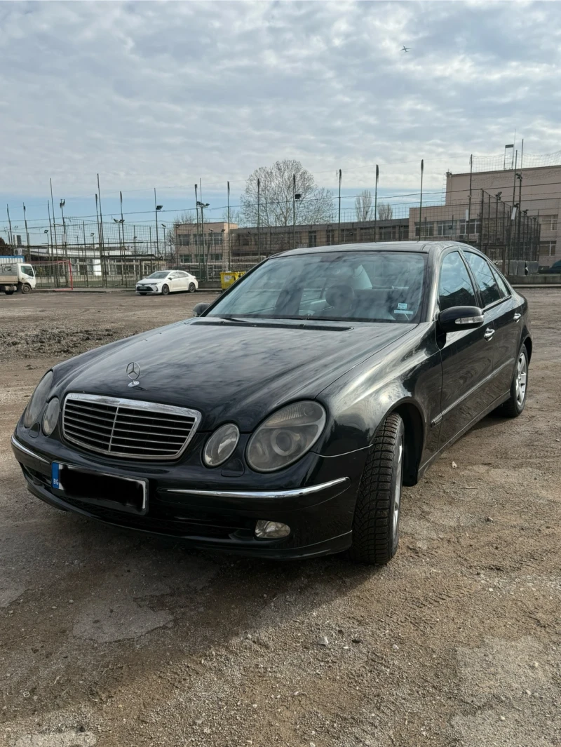 Mercedes-Benz E 270 W211 Avangarde, снимка 3 - Автомобили и джипове - 48871010