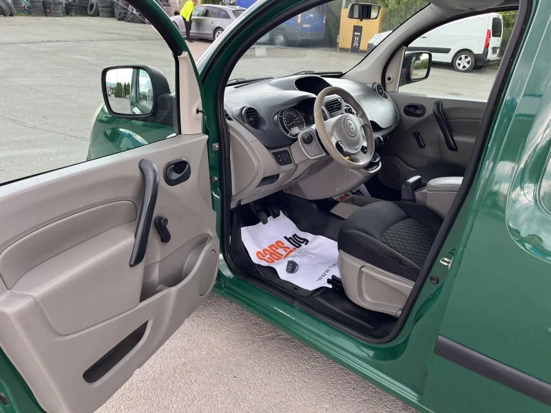 Renault Kangoo 1.5 dci-68к.с., снимка 6 - Автомобили и джипове - 51972667