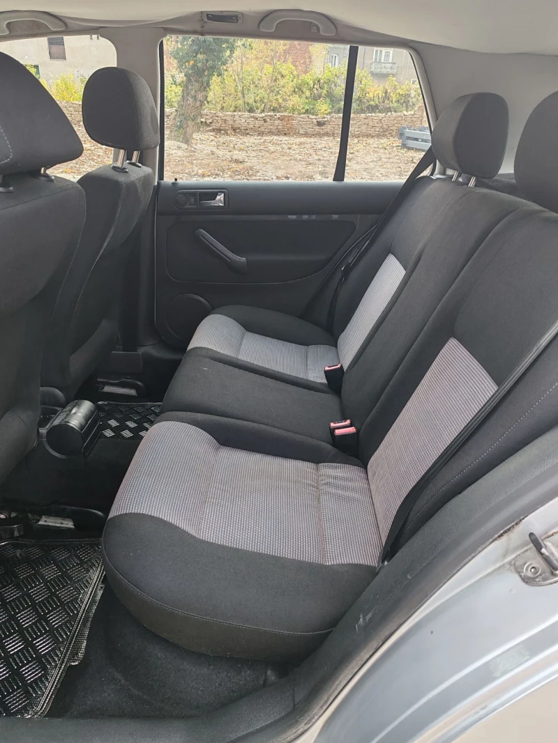 VW Golf 1.9 TDI 90 k.c , снимка 14 - Автомобили и джипове - 52661227