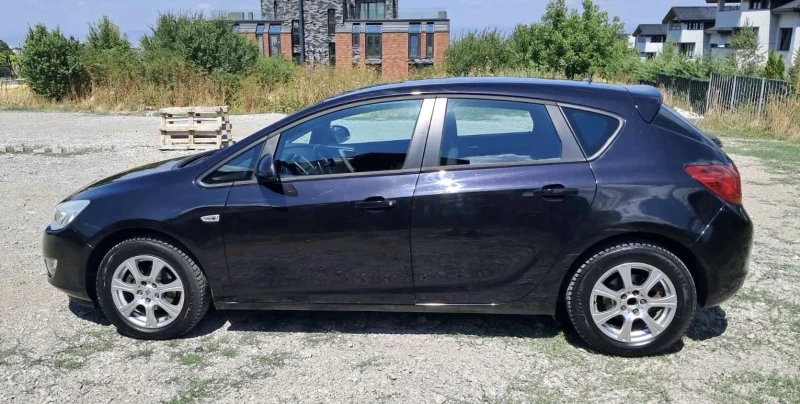 Opel Astra, снимка 6 - Автомобили и джипове - 52665137