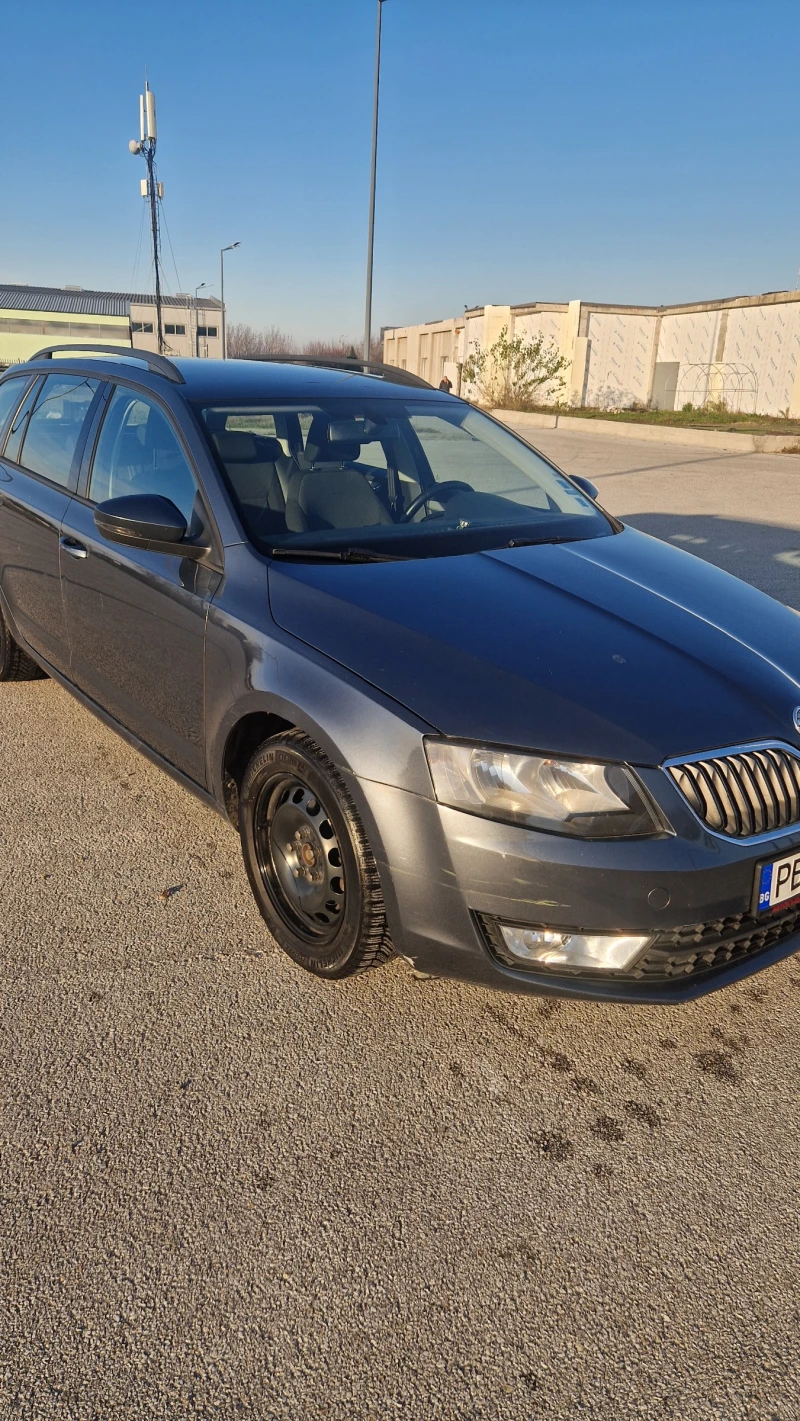 Skoda Octavia 1.6 TDI, снимка 10 - Автомобили и джипове - 52816127