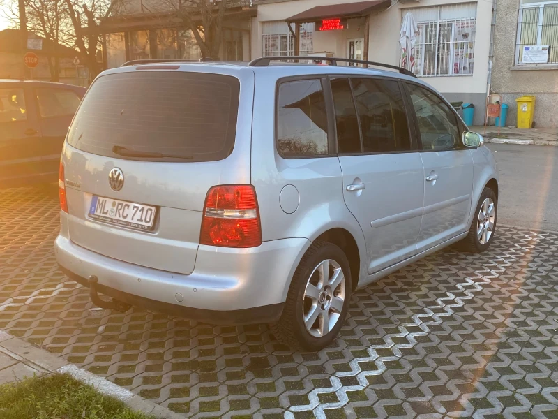VW Touran 1.9TDI, снимка 7 - Автомобили и джипове - 52958450