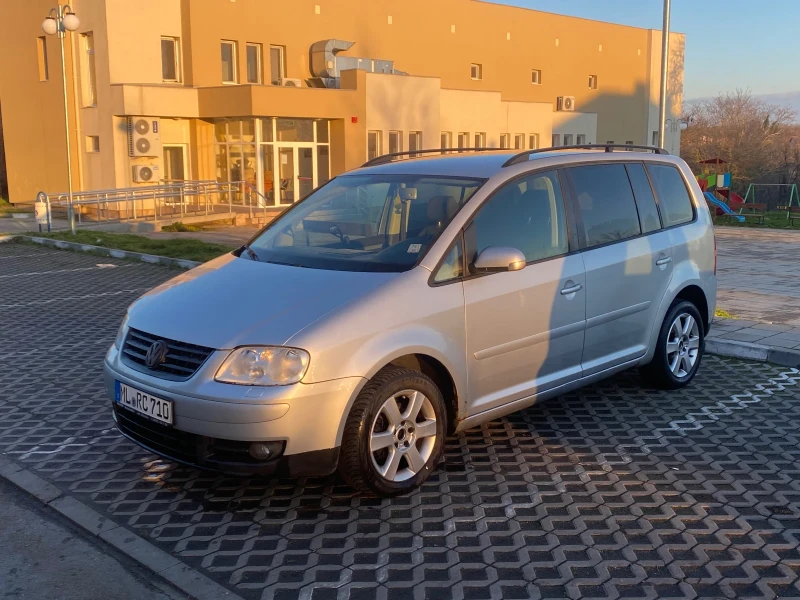 VW Touran 1.9TDI, снимка 2 - Автомобили и джипове - 52958450