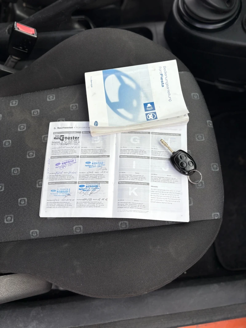 Ford Fiesta 1.4 , снимка 11 - Автомобили и джипове - 52965062