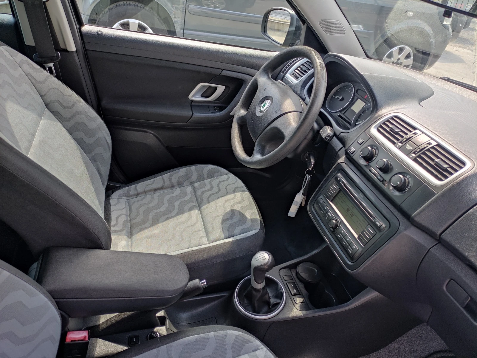 Skoda Fabia 1.2i 69k.c Euro4    | Mobile.bg   13