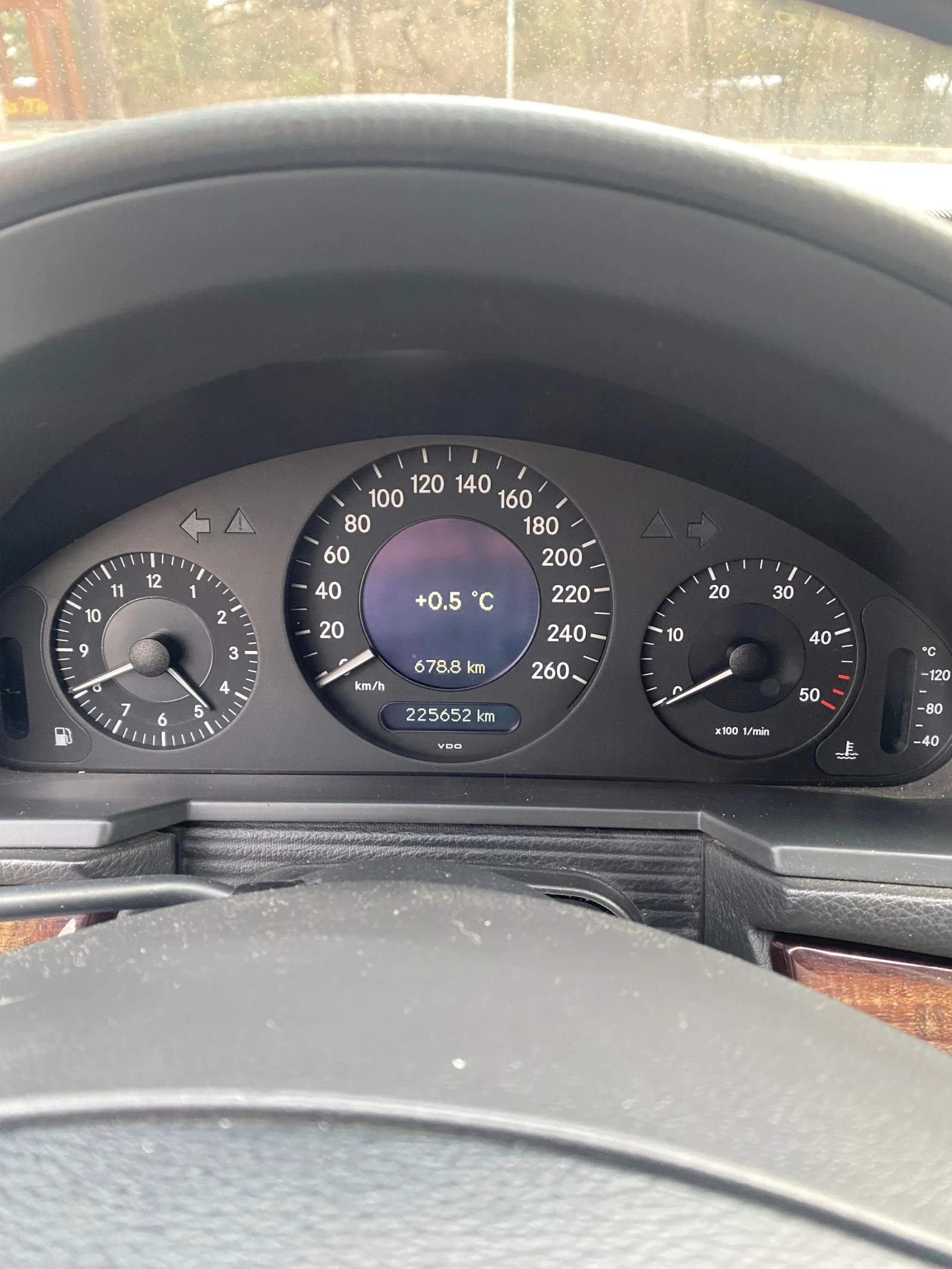 Mercedes-Benz E 220 2.2cdi  - изображение 9