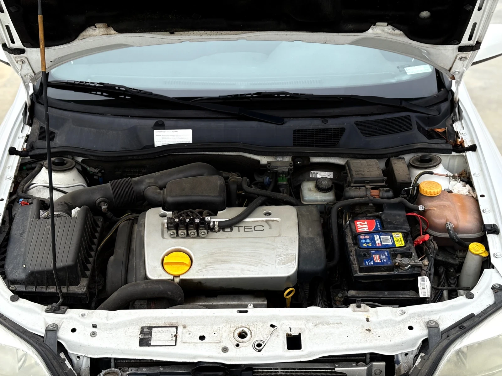Opel Astra 1.4 ГАЗ / КЛИМАТИК / всичко платено - изображение 7