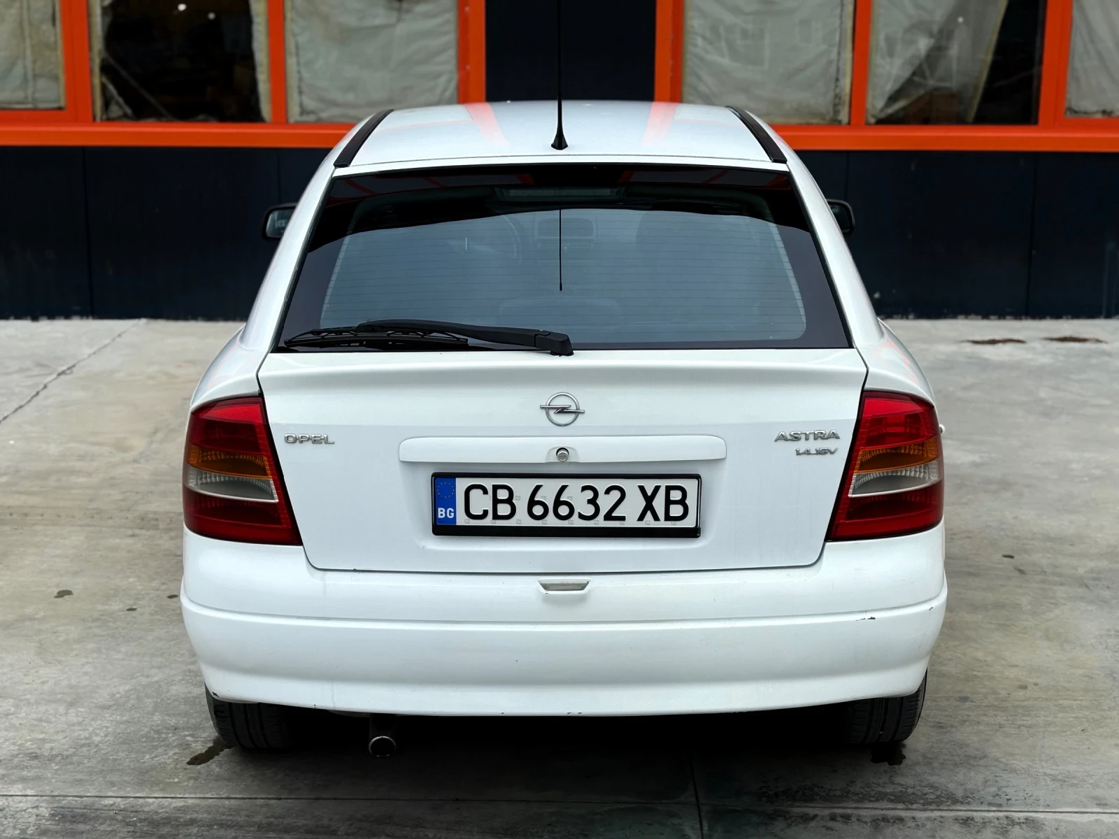 Opel Astra 1.4 ГАЗ / КЛИМАТИК / всичко платено - изображение 3