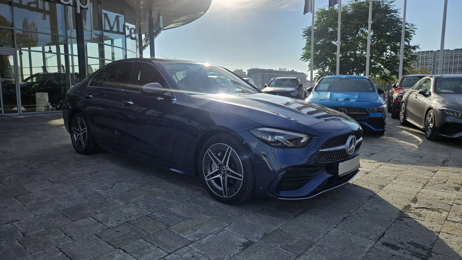 Mercedes-Benz C 300 4MATIC - изображение 2