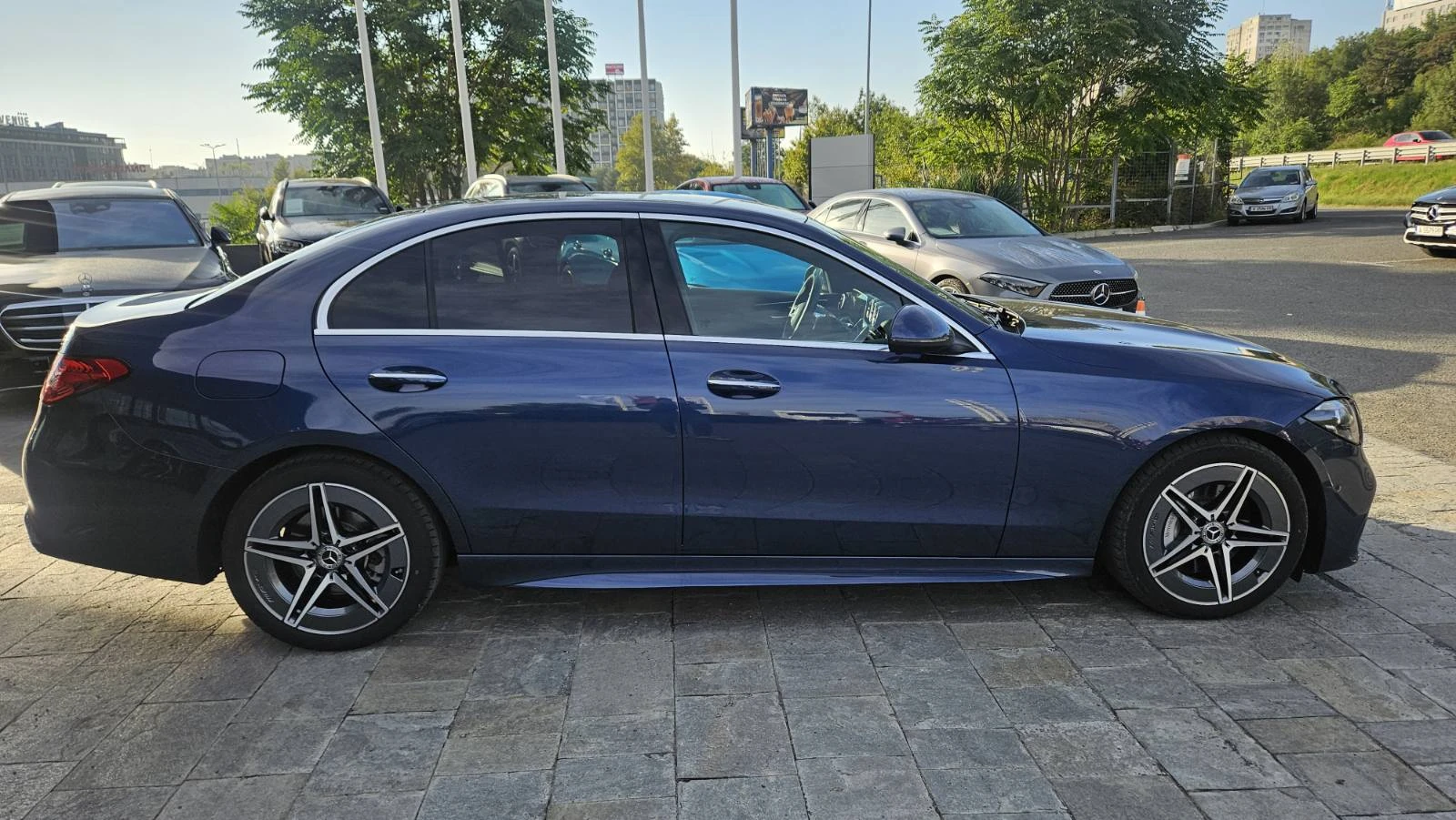 Mercedes-Benz C 300 4MATIC - изображение 4