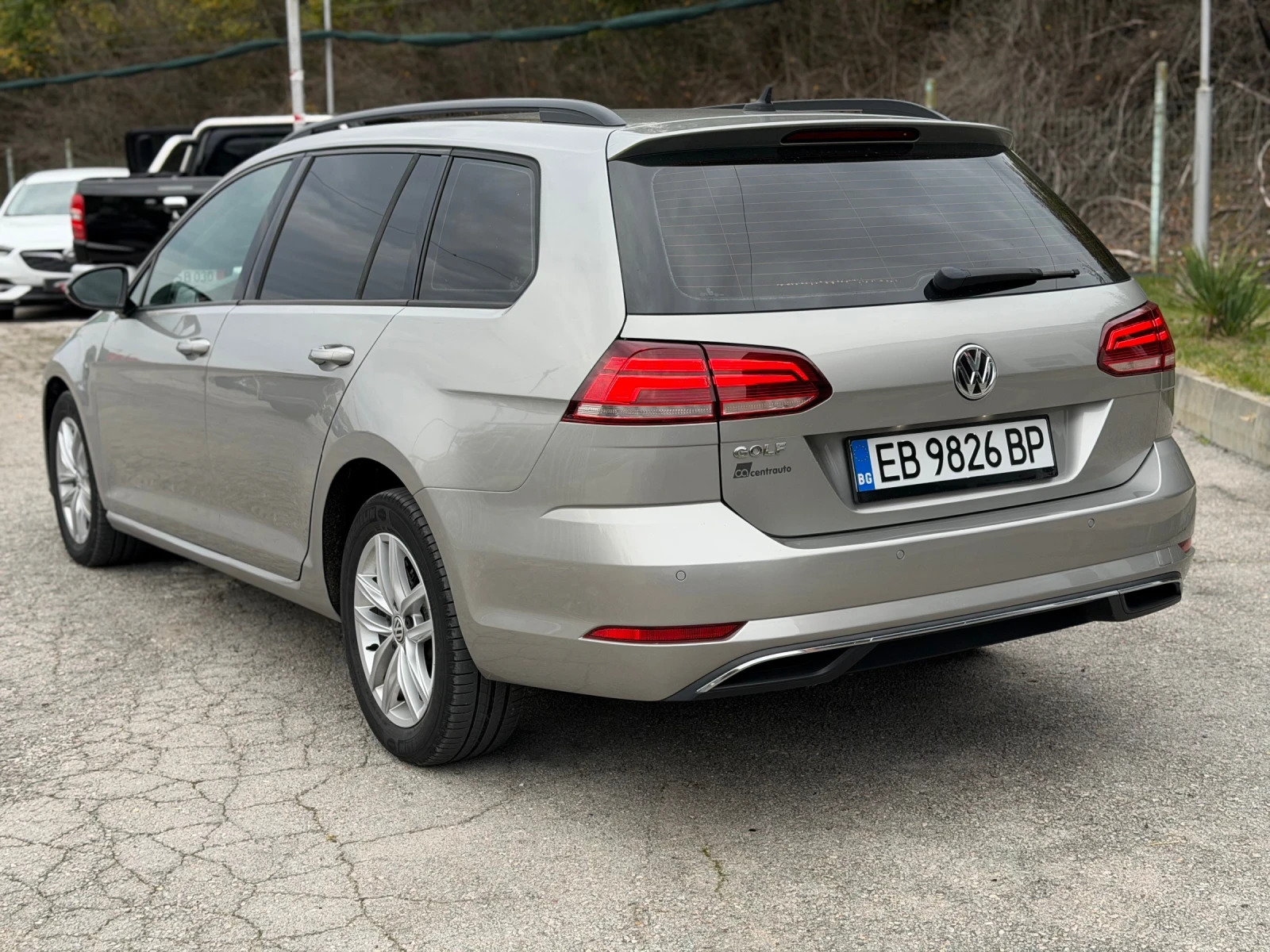 VW Golf FACELIFT* ОБСЛУЖЕН*  - изображение 5