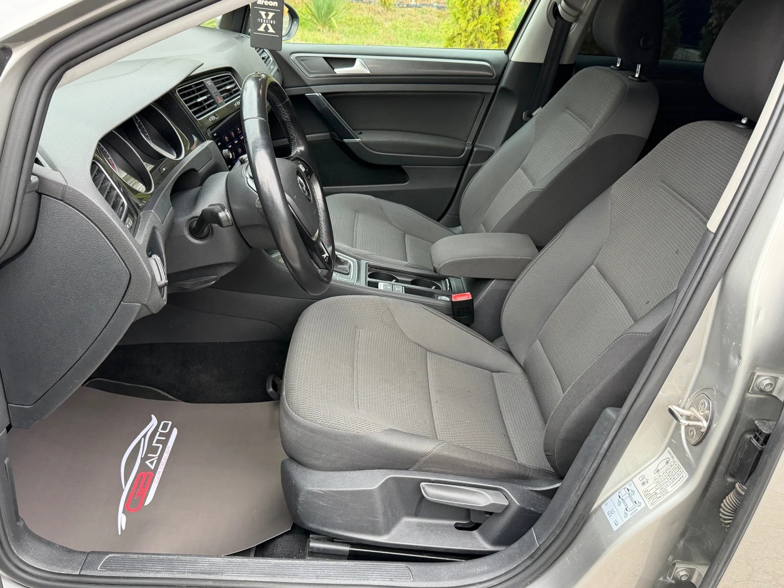 VW Golf FACELIFT* ОБСЛУЖЕН*  - изображение 9