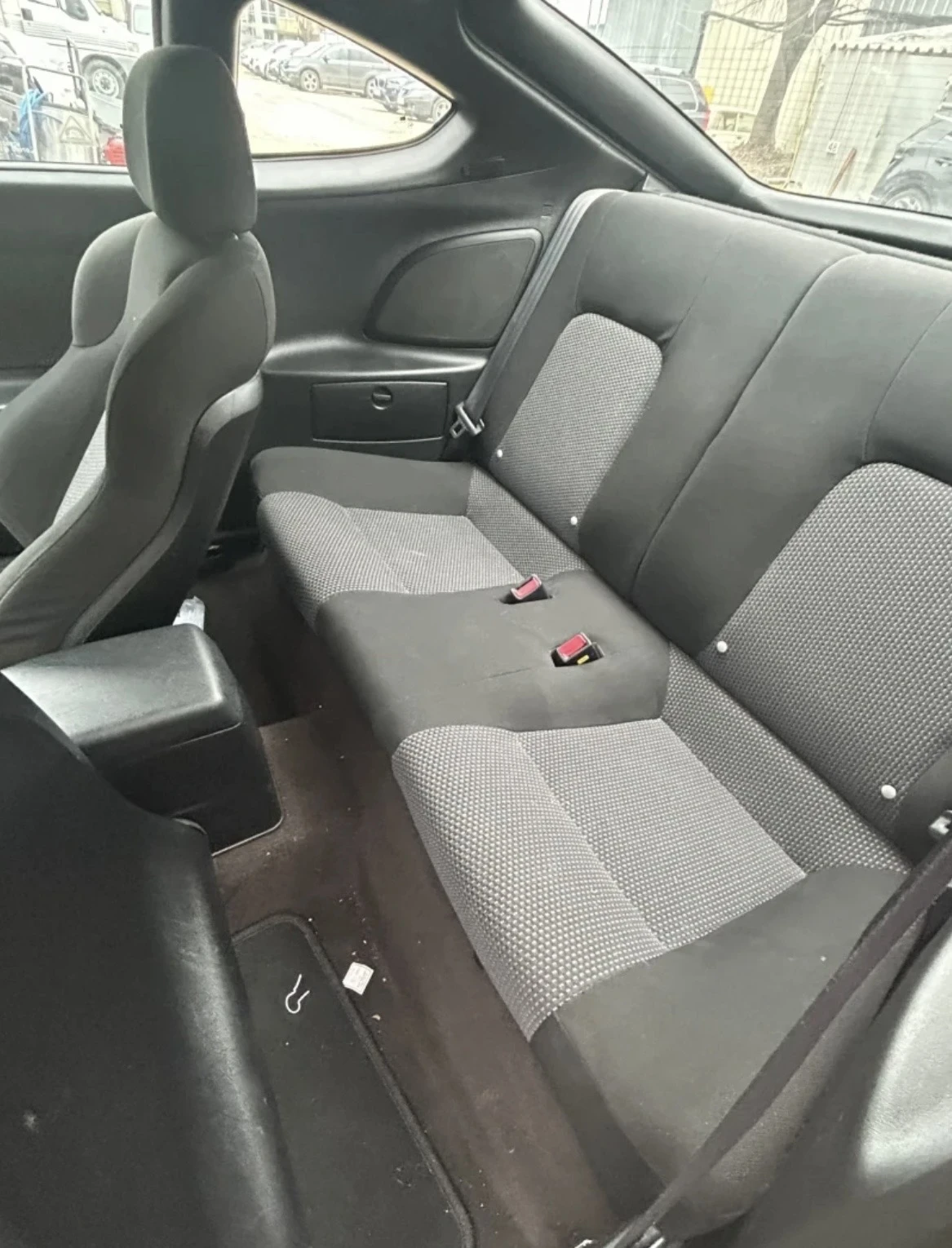 Hyundai Coupe, снимка 12 - Автомобили и джипове - 53852017