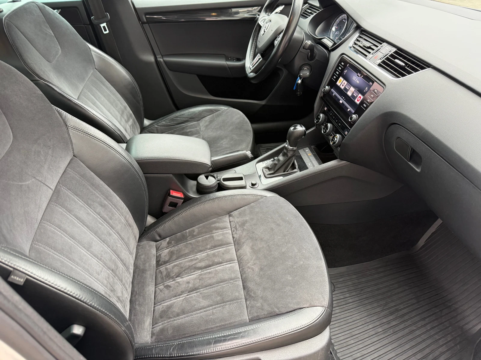 Skoda Octavia DSG+ 2.0TDI+ Full Led+ ������+ ��������� | Mobile.bg � ����������� 10