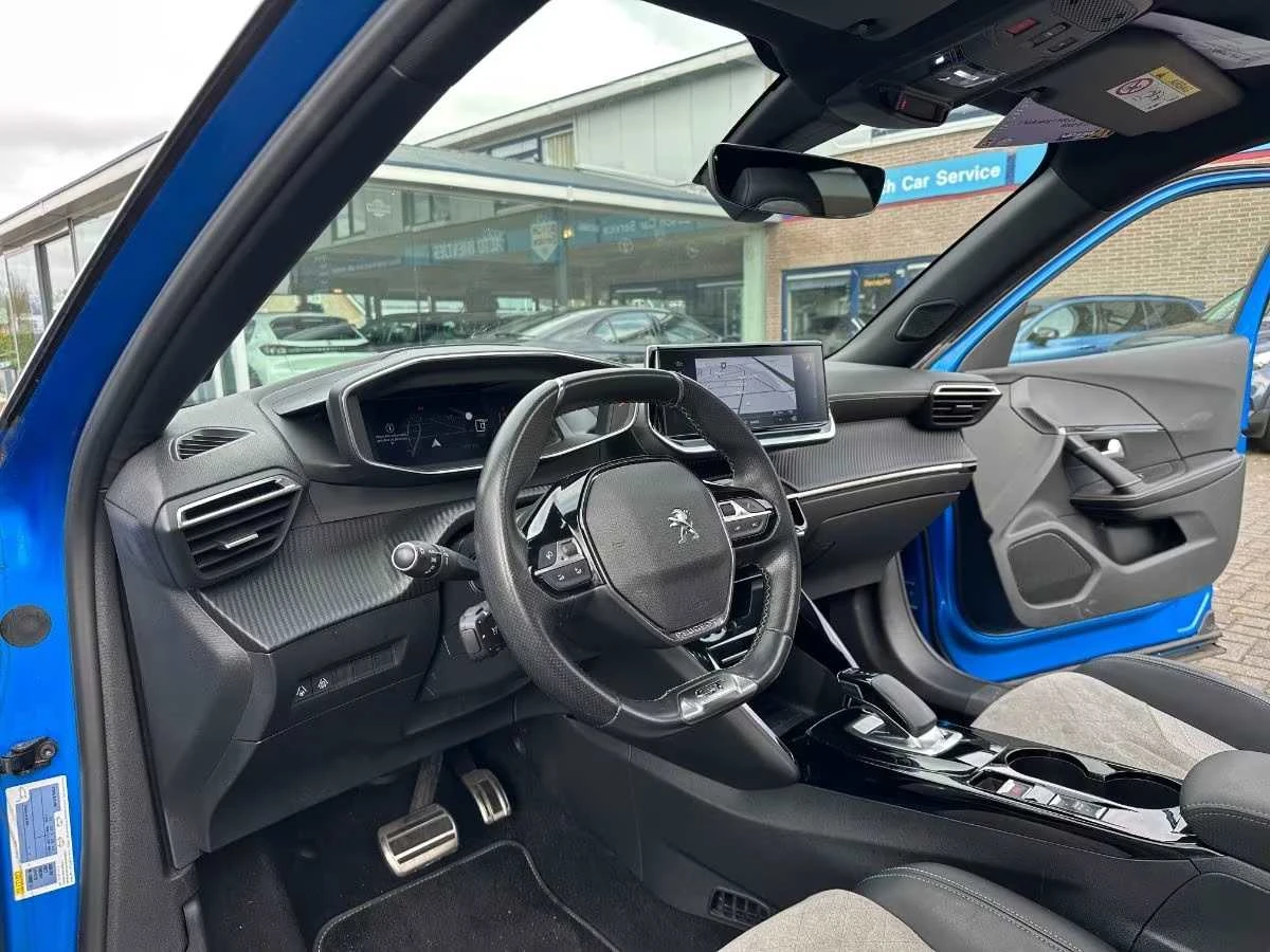 Peugeot 2008 Electric GT Editon 50KW 91% SOH  , снимка 7 - Автомобили и джипове - 53902182