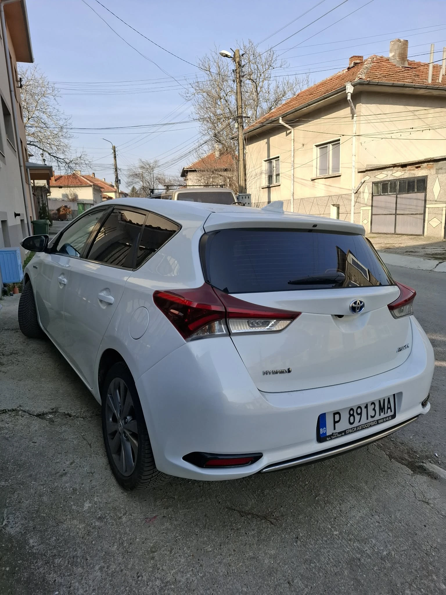 Toyota Auris, снимка 3 - Автомобили и джипове - 53924111