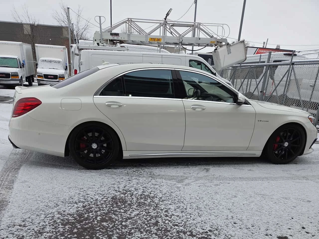 Mercedes-Benz S 63 * AMG * CARFAX * ЦЕНА ДО БГ, снимка 6 - Автомобили и джипове - 53961193