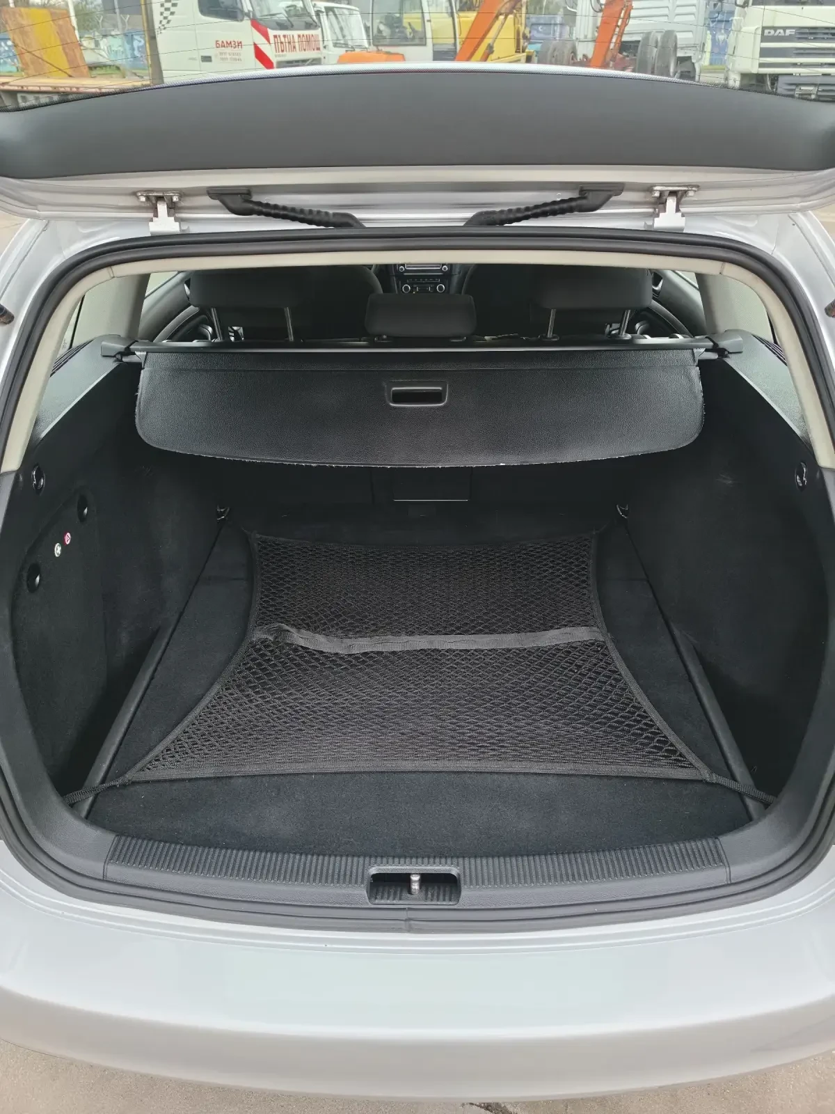 VW Golf 2.0 TDI 140к.с., снимка 9 - Автомобили и джипове - 54078902