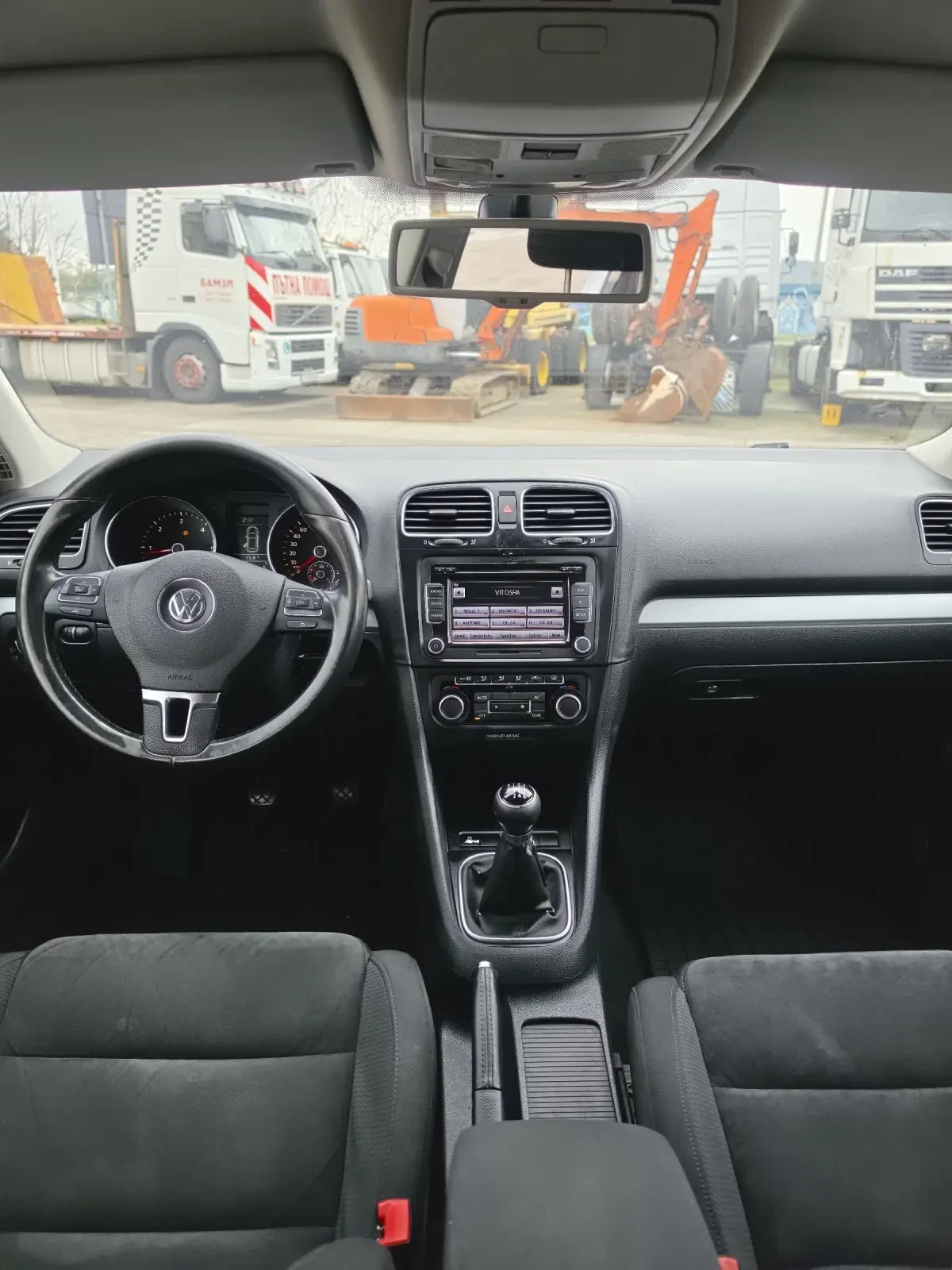 VW Golf 2.0 TDI 140к.с., снимка 12 - Автомобили и джипове - 54078902