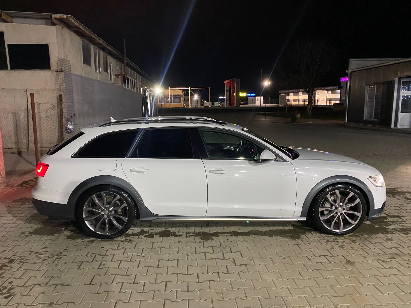 Audi A6 Allroad 3.0, снимка 12 - Автомобили и джипове - 54295987