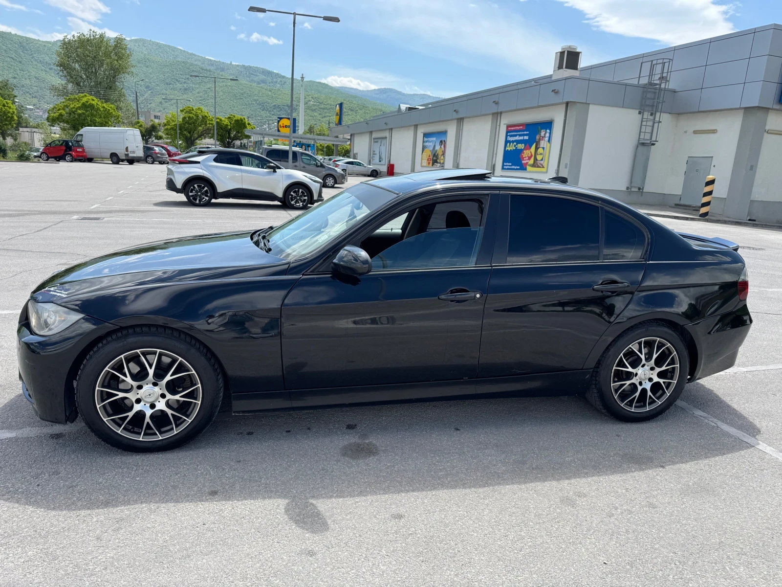 BMW 330, снимка 3 - Автомобили и джипове - 54575810