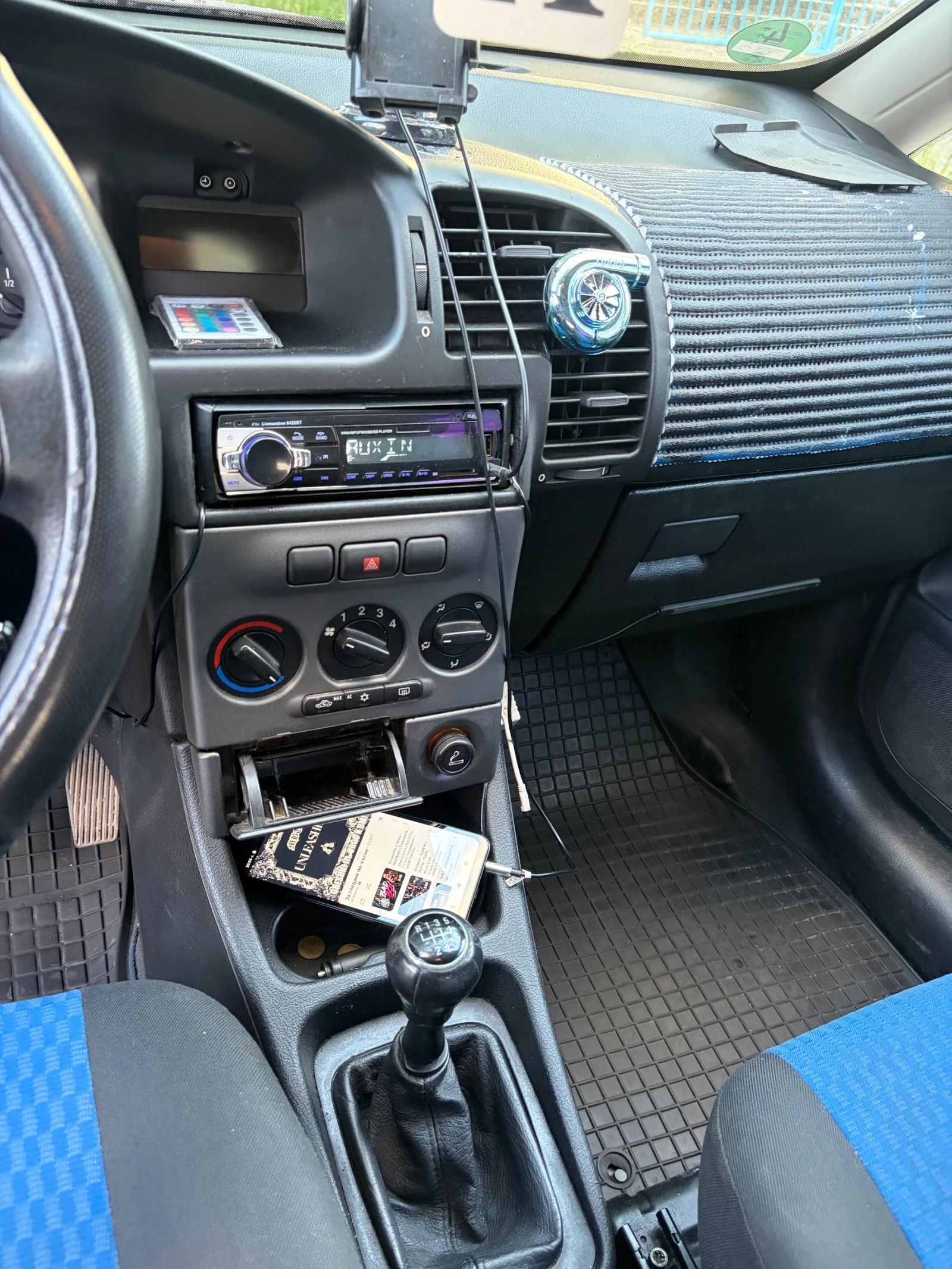 Opel Zafira, снимка 10 - Автомобили и джипове - 54990635