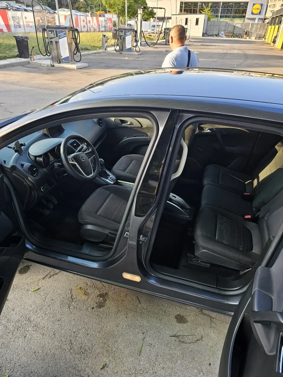 Opel Meriva, снимка 13 - Автомобили и джипове - 55214255